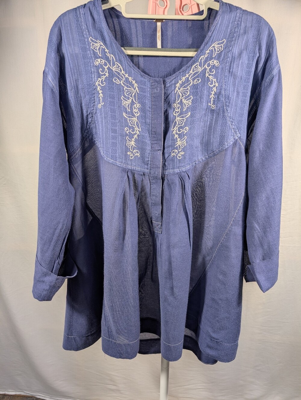 Free People Blue Embroidered Cotton Tunic Blouse Medium Boho Roll Tab Sleeve Top